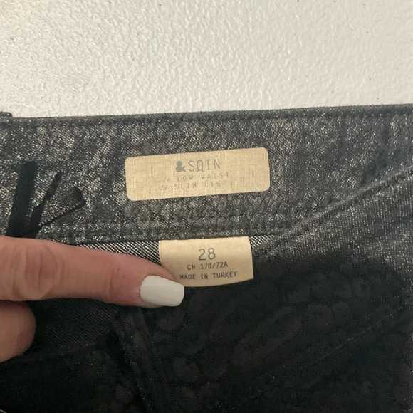 Black skinny snakeskin texture pants size 28 - Picture 3 of 4